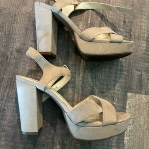 Anne Klein Tan Platform Sandals with Block Heel